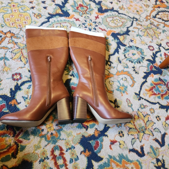 Brown Womens Boots - Picture 4 of 11